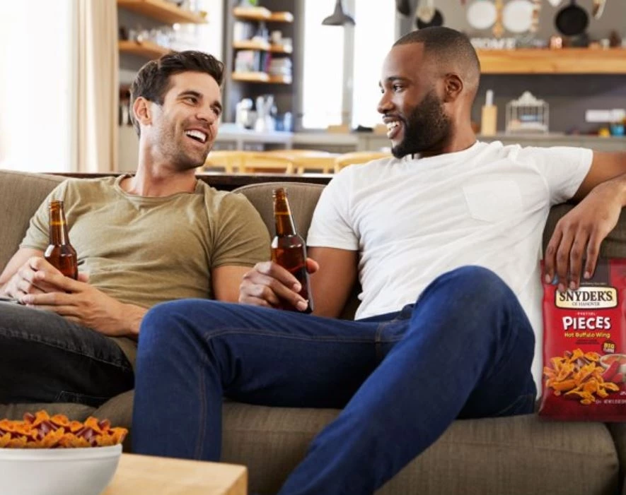 Snyder's Hot Buffalo Wing Pretzel Pieces, 11.25 oz. 7 Snyder's Hot Buffalo Wing Pretzel Pieces, 11.25 oz. - Image 5