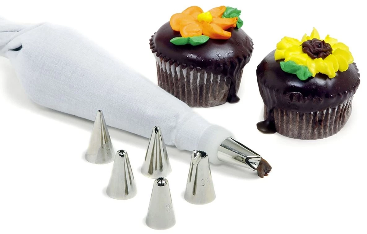 Norpro 8 Piece Cake/Decorating Set 3 Norpro 8 Piece Cake/Decorating Set