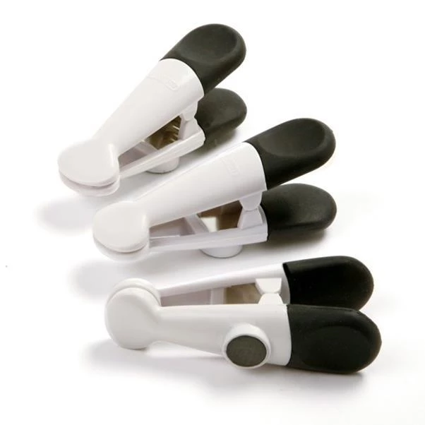 Norpro Grip EZ Handy Clips - 3 Pack 5 Norpro Grip EZ Handy Clips - 3 Pack - Image 3