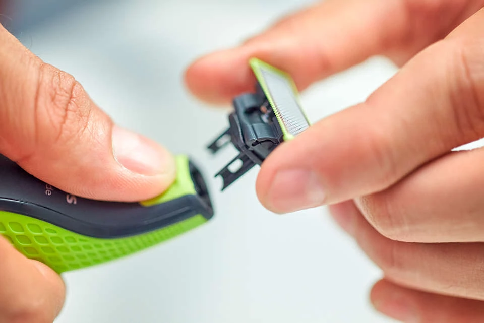 Philips Norelco One Blade Starter Kit 10 Philips Norelco One Blade Starter Kit - Image 8